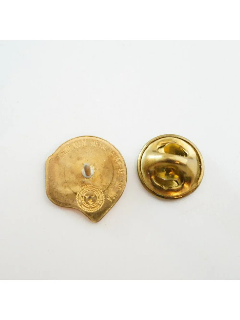 Vintage United Way Brass Lapel Pin Back Hand And Rainbow Design Made In Taiwan